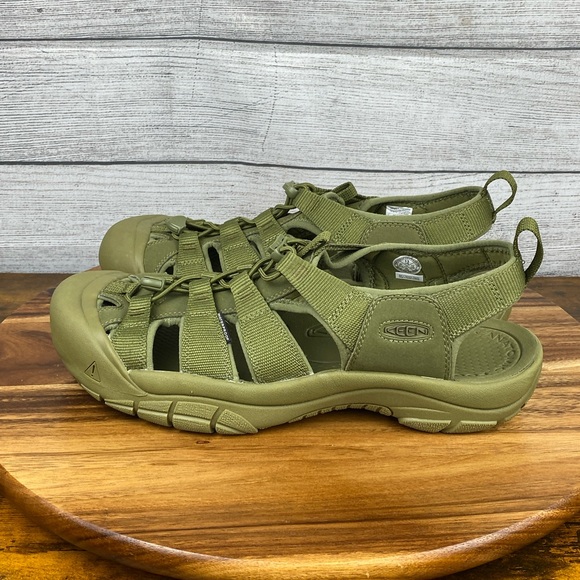 NEW Keen Newport H2 Sandals Monochrome Olive Waterproof Toe Protection Size 13